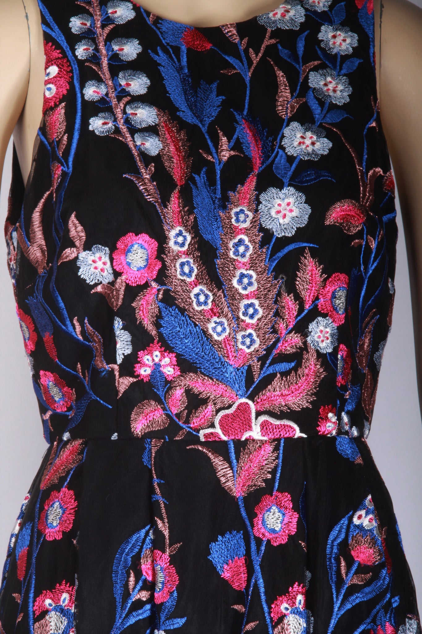 NWOT Nicole Miller New York Black Floral Embroidered Fit & Flare Dress Second Bite NWOT Nicole Miller New York Black Floral Embroidered Fit & Flare Dress Second Bite