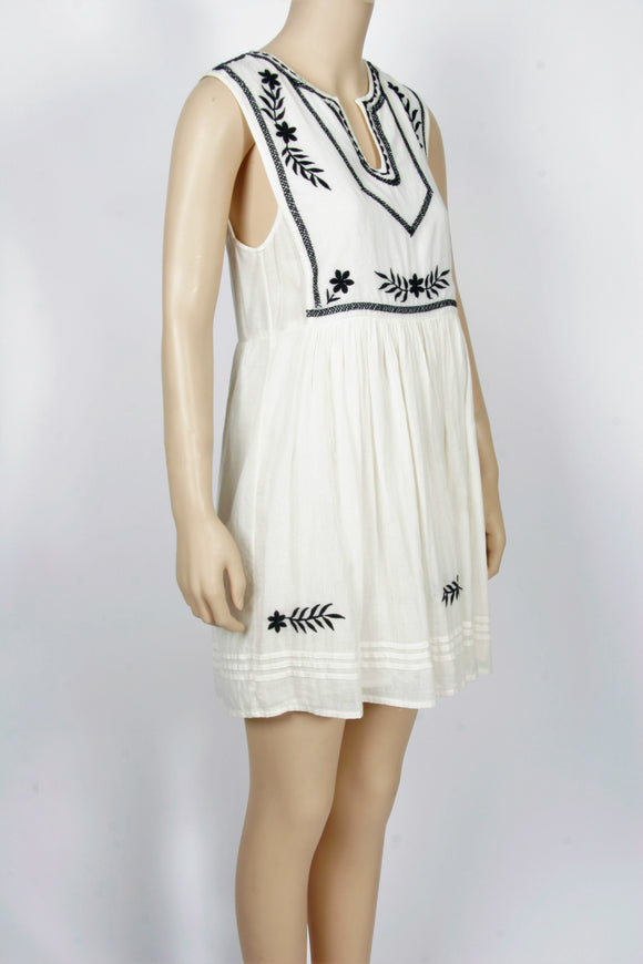 NWOT Forever 21 Cream Embroidered Mini Dress-Size Small