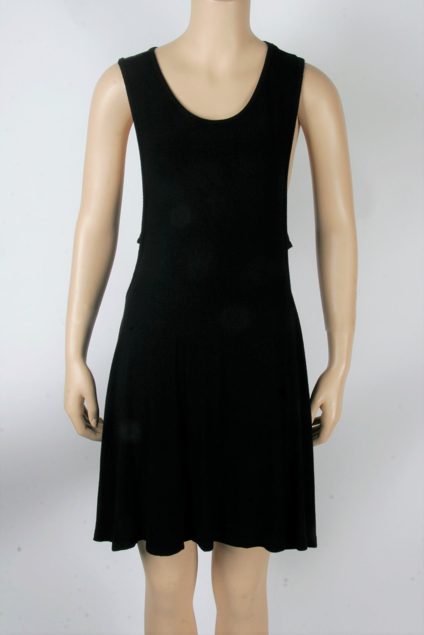 American Eagle Soft & Sexy Cutout Sleeveless Dress-Size Medium Second Bite American Eagle Soft & Sexy Cutout Sleeveless Dress-Size Medium Second Bite